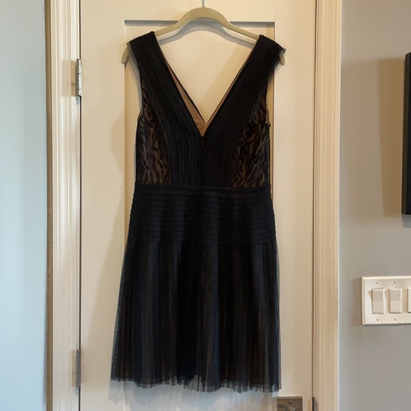 BCBGMaxAzria (US6) Black Aegle Cocktail Dress - Picture 6 of 10